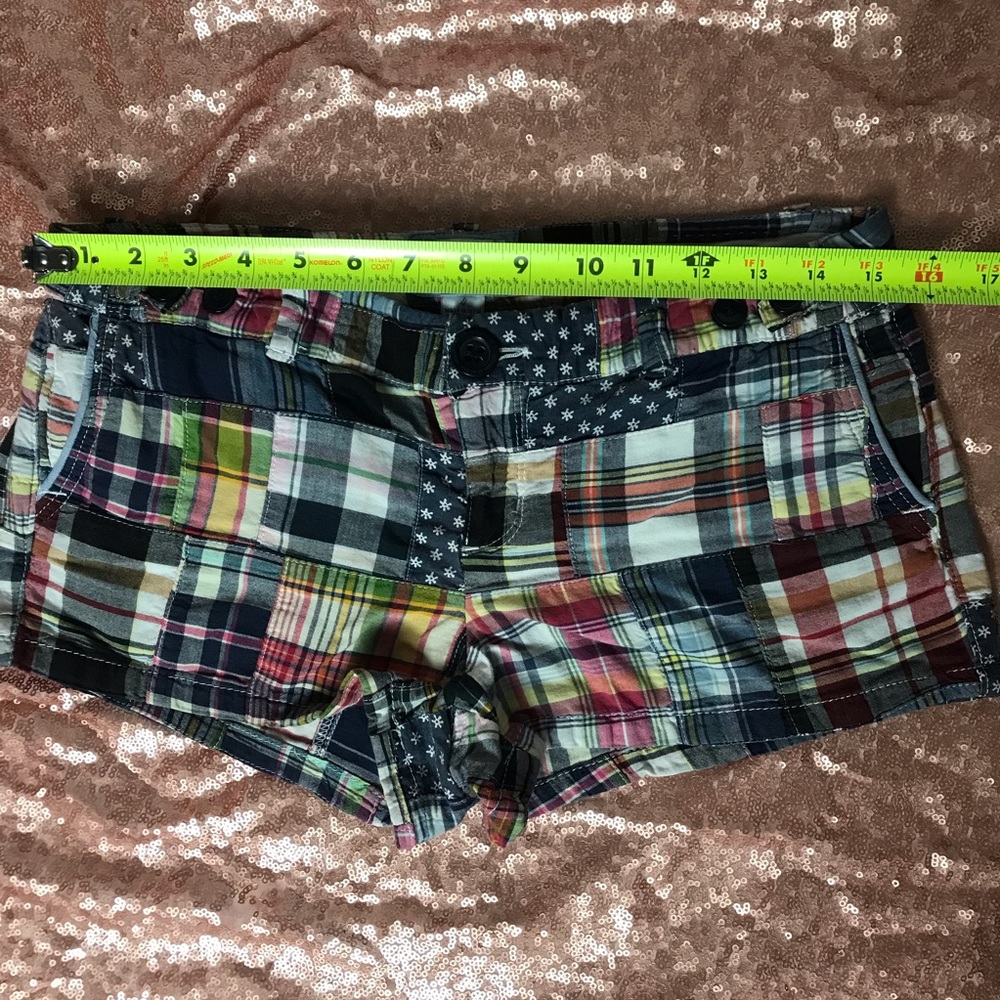 American Eagle Patchwork Short Shorts - image 4